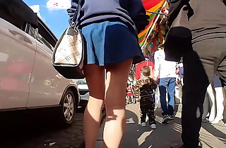 hermosa tanga en la calle y calzon de mujer (México)