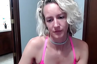 small titted milf show her pink bra from walmart pt1