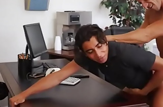 Twink bareback fucked on the desk