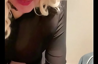 Jessica the Sub Sissy tries an electric toy