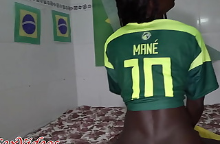 SetSexVideos - Trailer. Copa do Mundo de 22, brasileiro fode negra, Fernanda Chocolatte, com camisa de Senegal. Participação de, Mascarado
