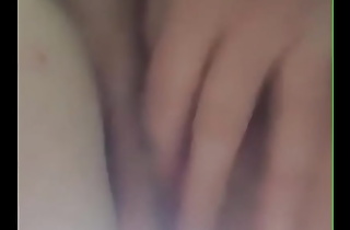 Mature juicy pussy play