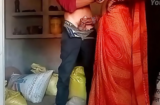 The city boy inserted his cock in the pussy of the sister-in-law of the village  Bhabhi took the water of the cock in her pussy yourRati