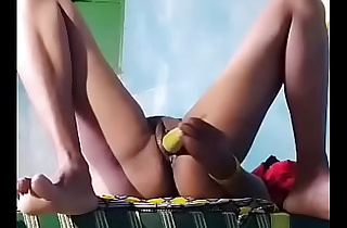 Desi aunty fucking her chut with vegetables