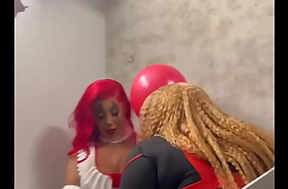 TSROXIEXXX finally links up with a IG baddie sexIloveaokixxx for her first female collab and nutted within 10 mins