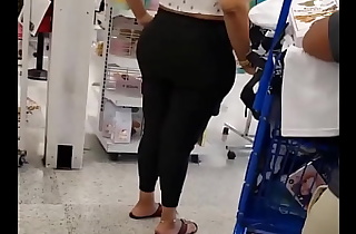 huge big butt candid