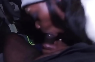 Nerdy Black Chick Sucks up Gangsta In His Car ( Memphis )