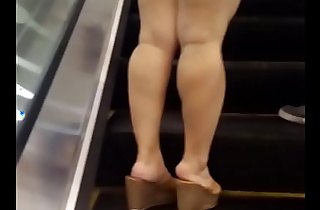 Pinay Legs Escalator