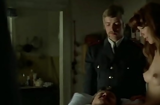Sømænd på sengekanten 1976 - Sømanden kommer til skade under sex akten. HD