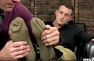 Toes in face hole homo fetish porn