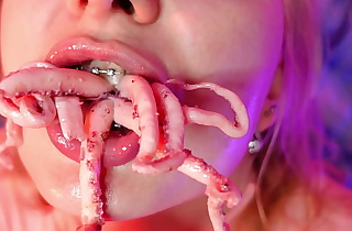 weird FOOD FETISH octopus eating video (Arya Grander)