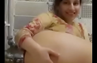Hot aunty shows her lusty pussy