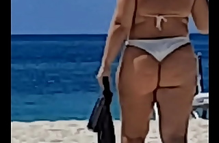 Girls on the beach Cuba 2022