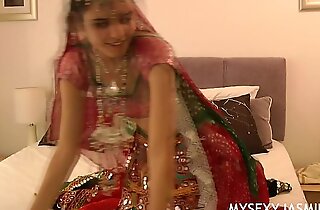 Gujarati Indian University Infant Jasmine Mathur Garba Dance