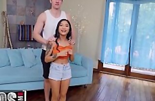 Amateur spinner asian (Avery Black) takes fat cock - MOFOS