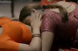Hot battalion in saree giving a kiss