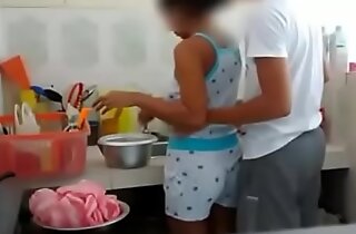 भारतीय भाई बहन कमबख्त में रसोई