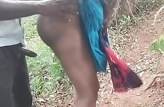 Farm labour wife shakshi drilled bullwhips style in the jungle area