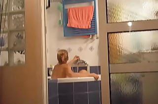 a little tits wife scurf on touching bath