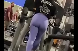 Fit Latina in Leggings Thick Ass