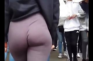 Jiggly booty pawg approximately leggings
