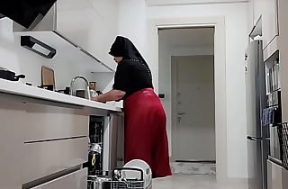 I love my stepmother's big ass so much I want to fuck her big ass 